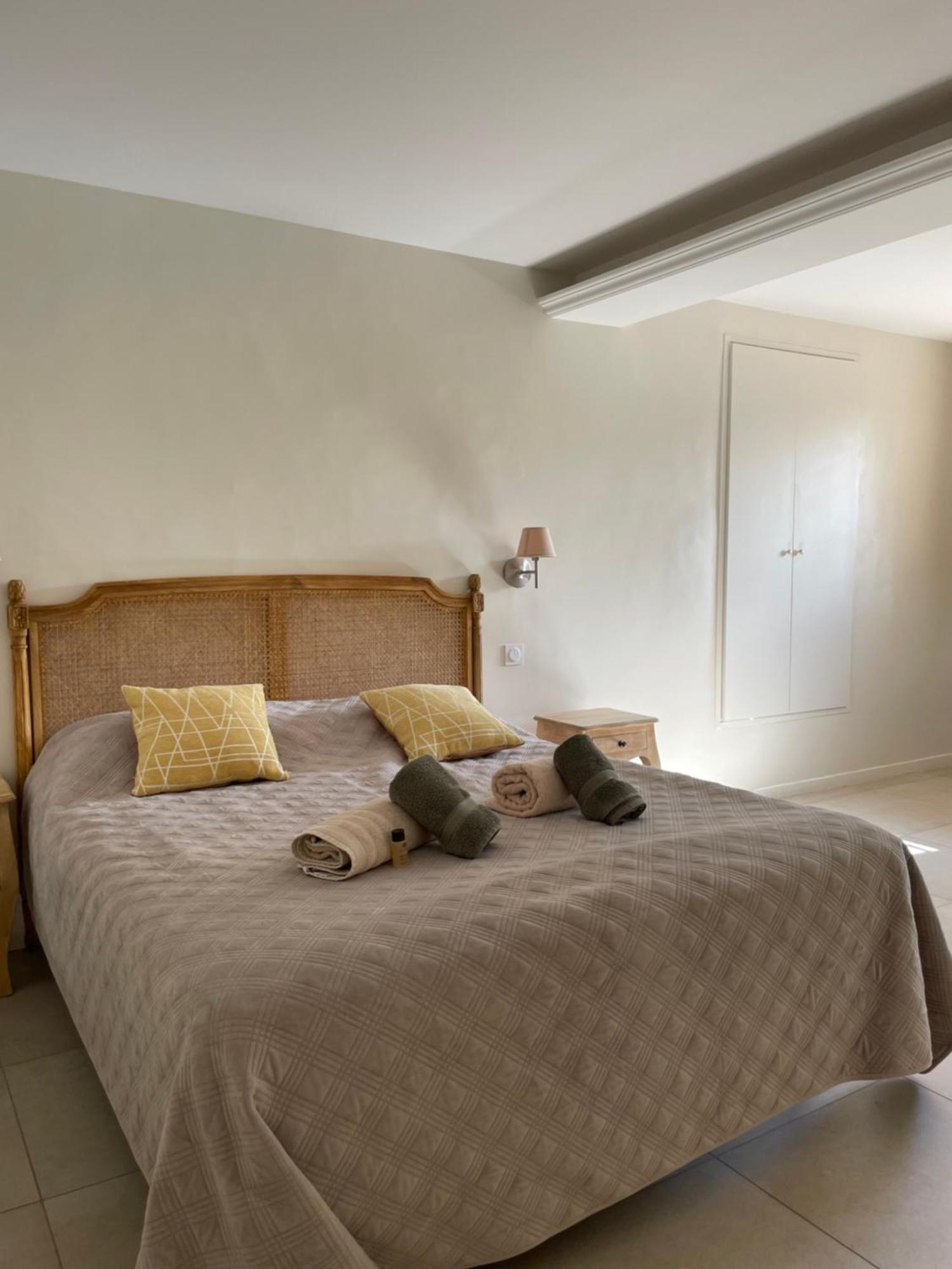 Le Chateau Des Costes Le Castellet  Buitenkant foto