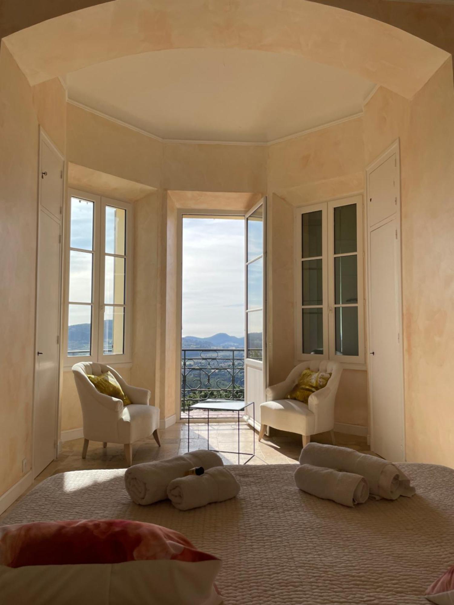 Le Chateau Des Costes Le Castellet  Buitenkant foto